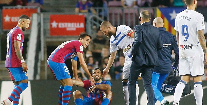 برشلونة يعلن غياب سيرجيو أجويرو بسبب مشاكل في القلب