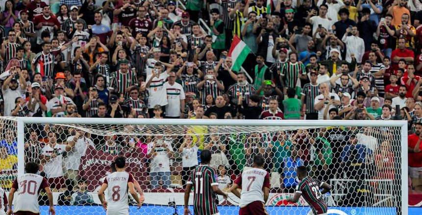 أحمد الشناوي: الأهلي يستحق ركلة جزاء أمام فلومينينسي البرازيلي