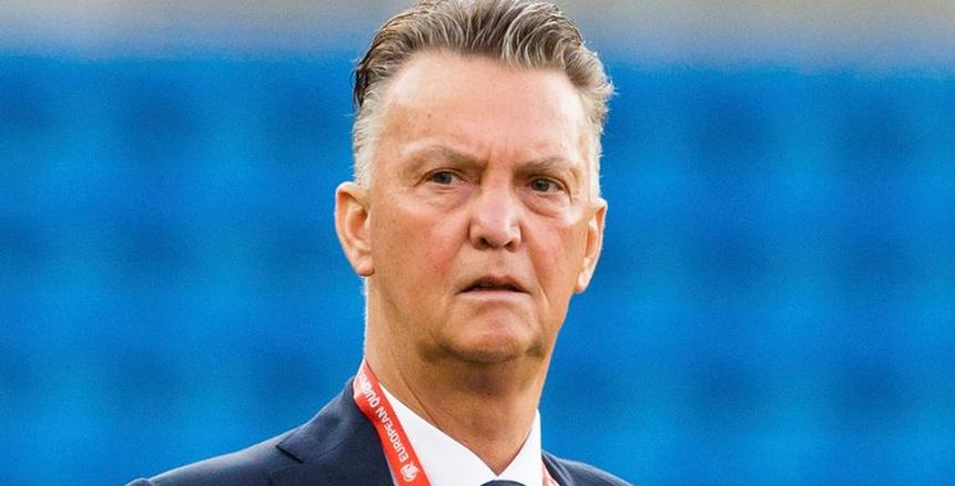 إصابة مدرب هولندا بفيروس كورونا قبل مباراتي الدنمارك وألمانيا