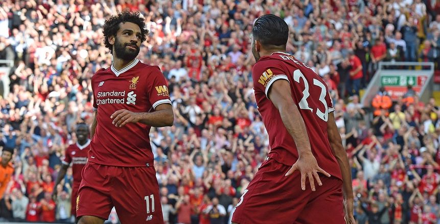 بالصور| أسطورة دفاع مانشستر يونايتد يطالب بتبديل «صلاح» سريعا