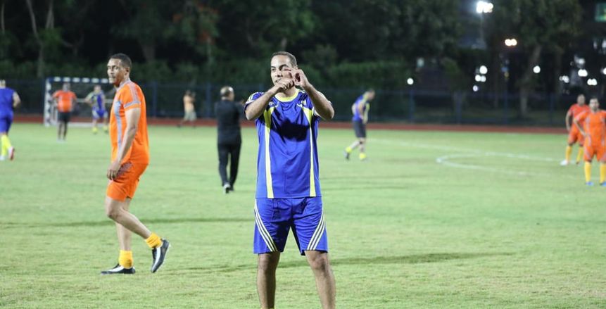 بالصور| أساطير أفريقيا في مباراة استعراضية بحضور وزير الشباب والرياضة