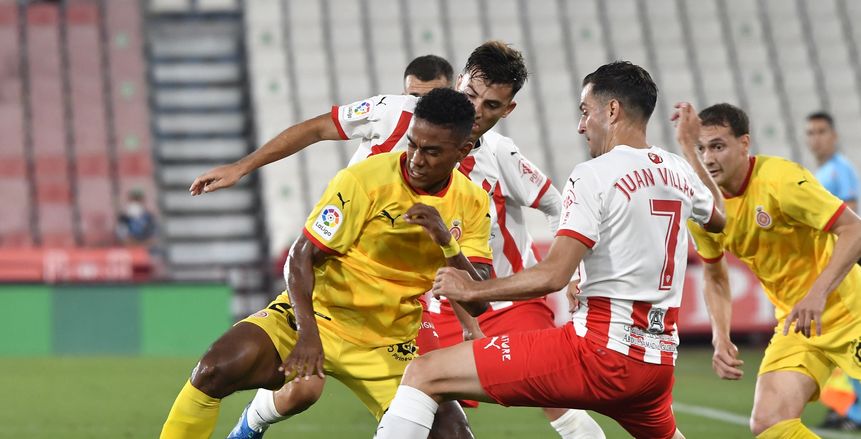 نادي ألميريا يفشل في التأهل للدوري الإسباني بعد تعادله مع جيرونا