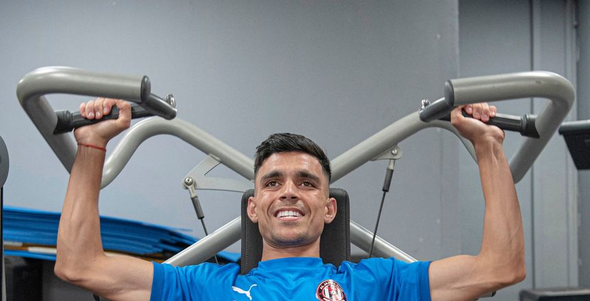 مصدر: هدايا من أشرف بن شرقي للاعبي الزمالك قبل لقاء السوبر المصري