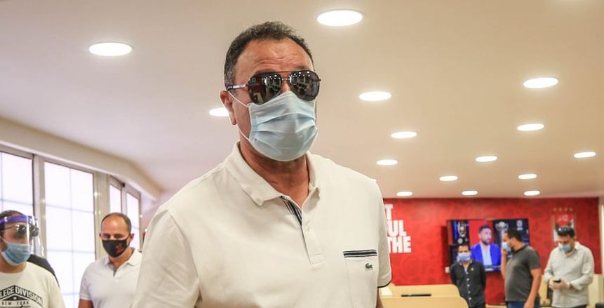 الخطيب لمدربي الأهلي: علينا التكاتف مع الدولة لعودة الحياة إلى طبيعتها