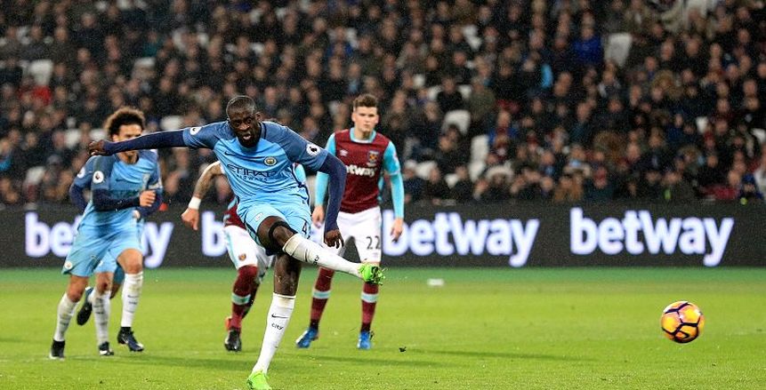 وكيل «توريه» يؤكد تخطي اللاعب للكشف الطبي لفريق لندني