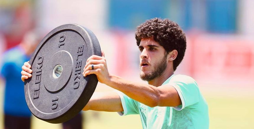 أحمد الشيخ يشارك في مران الأهلي.. وفايلر يتابع التدريبات من خارج الملعب