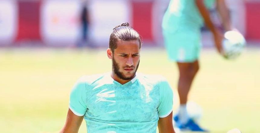 بيومي فؤاد يعلق على رحيل رمضان صبحي: الأهلي مبيقفش على حد