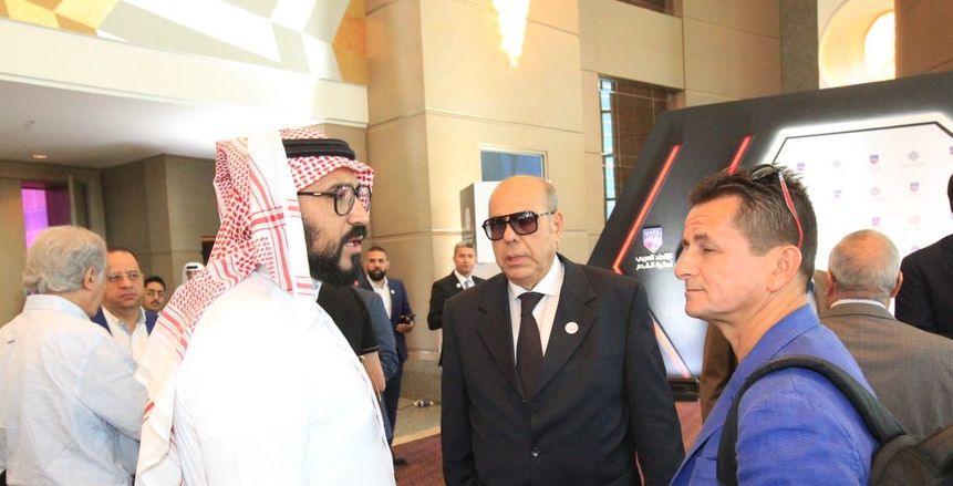 بالصور| توافد ممثلي الأندية لاجراء قرعة دور الـ16 لـ«كأس زايد»