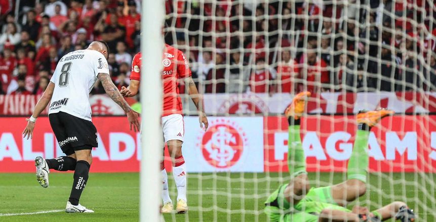 إنترناسيونال يخطف التعادل من كورينثيانز في الدوري البرازيلي