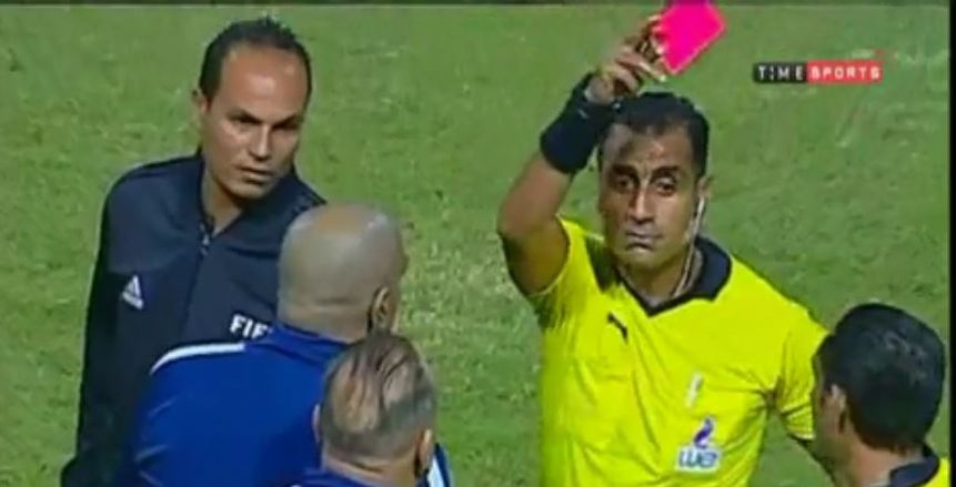 اتحاد الكرة يدرس معاقبة إبراهيم حسن وإحالته لـ"الانضباط"