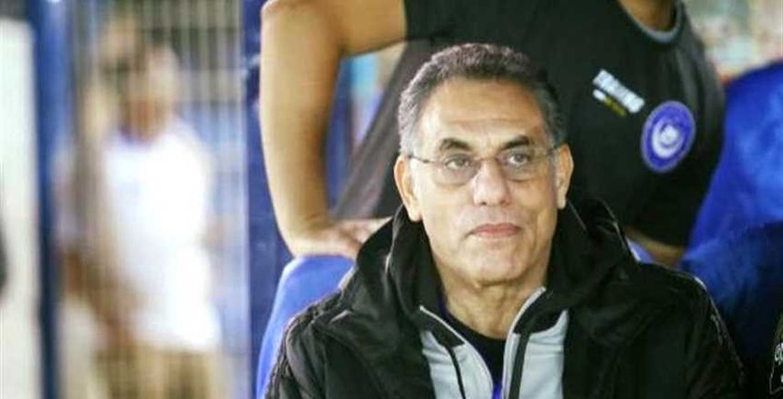 «فيفا» يهدد انطلاقة حمادة صدقي مع ظفار العماني.. والمدرب يستعين بالناشئين