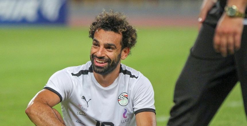 محمد صلاح يصل إلى دبي بعد الاستبعاد من معسكر منتخب مصر