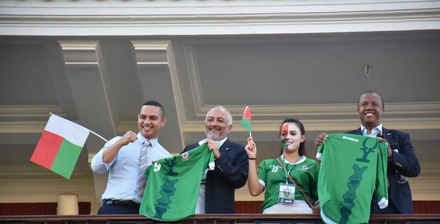 رئيس مدغشقر وأحمد أحمد يحضران مواجهة تونس في دور الـ8 بأمم أفريقيا