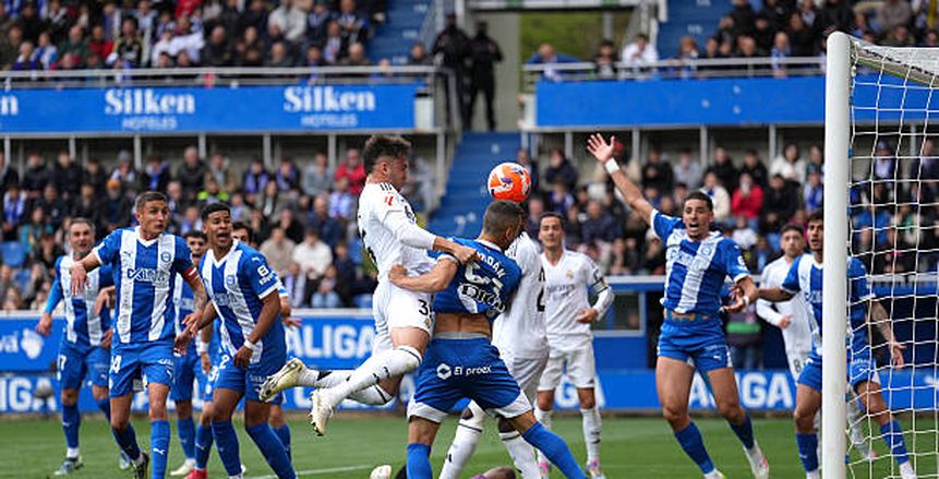 ماذا قال تشابي ألونسو قبل مواجهة برشلونة وريال مدريد في نهائي السوبر الإسباني؟