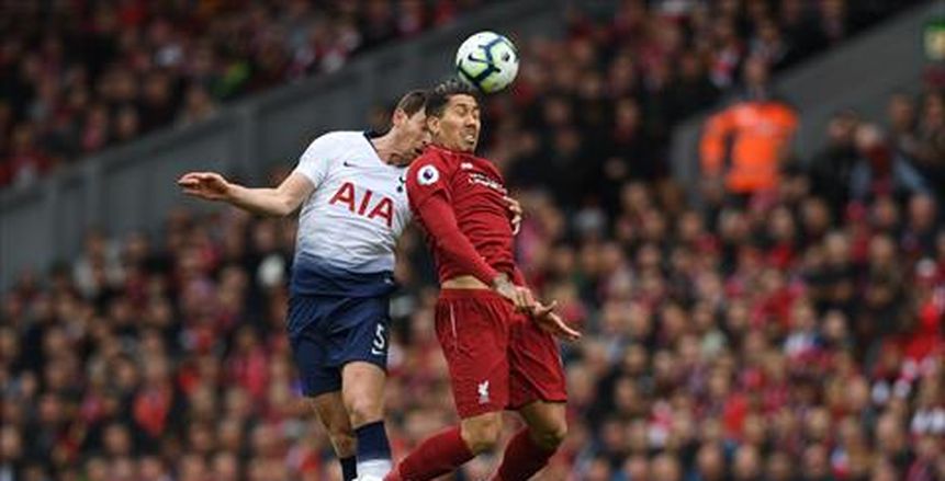 15 دقيقة| ليفربول يتقدم بهدف فيرمينو.. ومحمد صلاح يبحث عن التهديف