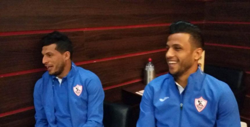 بالصور| بعثة الزمالك تصل الفندق بعد مضايقات جماهير رينجرز