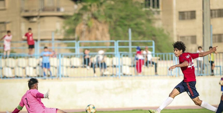الإسماعيلي والبنك الأهلي يطلبان ضم أدهم حامد من النصر
