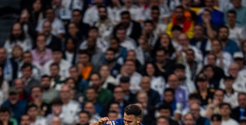 طرد بيدري ومشاجرة بين لاعبي ريال مدريد وبرشلونة في نهاية الكلاسيكو