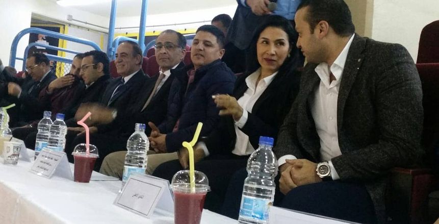 نيابة عن وزير الرياضة| اللواء محمد نور يفتتح البطولة العربية لـ«سيدات الطائرة»
