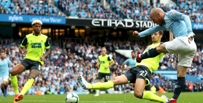 الدوري الإنجليزي| شاهد.. بث مباشر لمباراة هادرسفيلد ضد مانشستر سيتي
