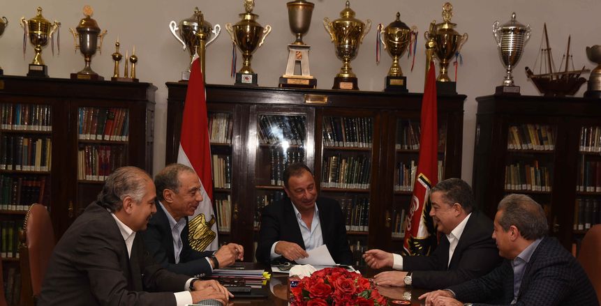 ياسين منصور رئيسا لشركة الأهلي لكرة القدم ومصطفى مراد نائبا وغالي عضوا