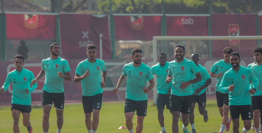 غياب 14 لاعبا عن تدريبات الأهلي استعدادا للمقاولون العرب
