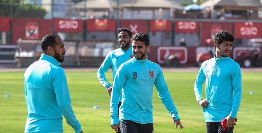 ظهير الاتحاد معروض على الأهلي.. ومحمد محمود يؤجل الرحيل عن الأحمر