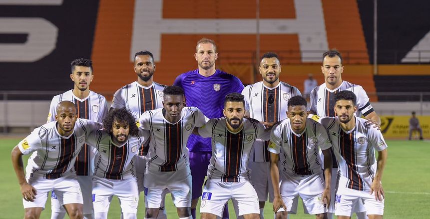 مدافع الجزائر يعود لتدريبات "الشباب السعودي"