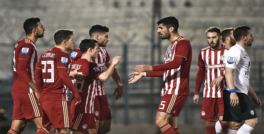 في صراع الكبار بالدوري اليوناني.. أولمبياكوس يواجه اريس