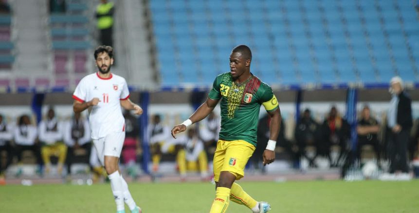تشكيل مباراة مالي والسنغال.. ديانج يقود النسور وثلاثي في هجوم أسود التيرانجا