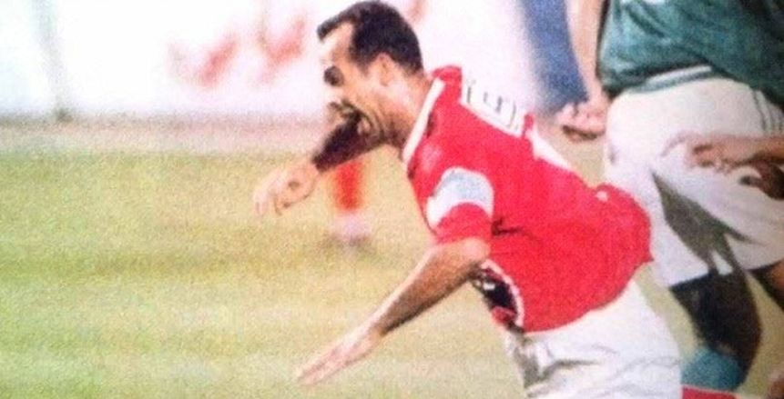 حكاية الأفاعي وتدريب نجوم الأهلي مع أسود السيرك في رمضان «فيديو»