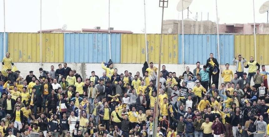 ملعب الإسماعيلية يتزين باللون الأصفر قبل مواجهة الإسماعيلي والأفريقي