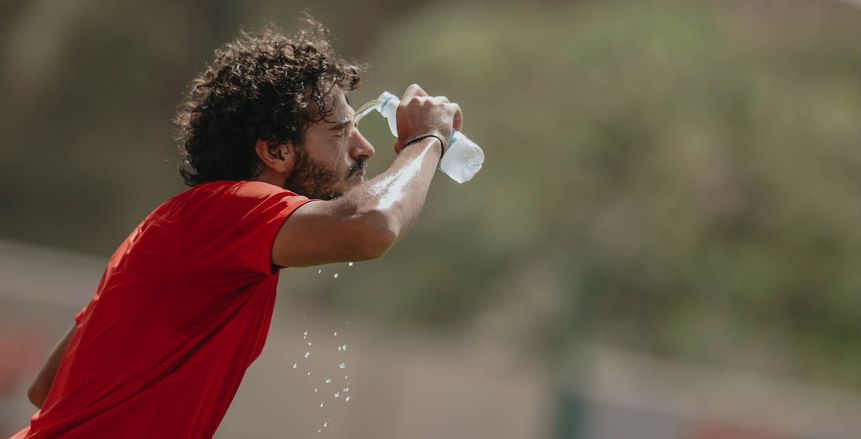 العربى بدر: الاتحاد وسموحة والمقاولون العرب فاوضوا الأهلي لضمي