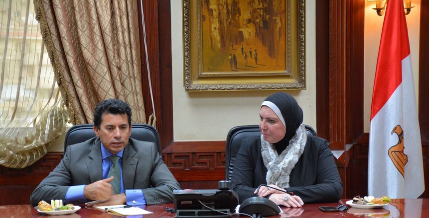 وزير الرياضة يلتقي رئيس جهاز تنمية المشروعات المتوسطة والصغيرة