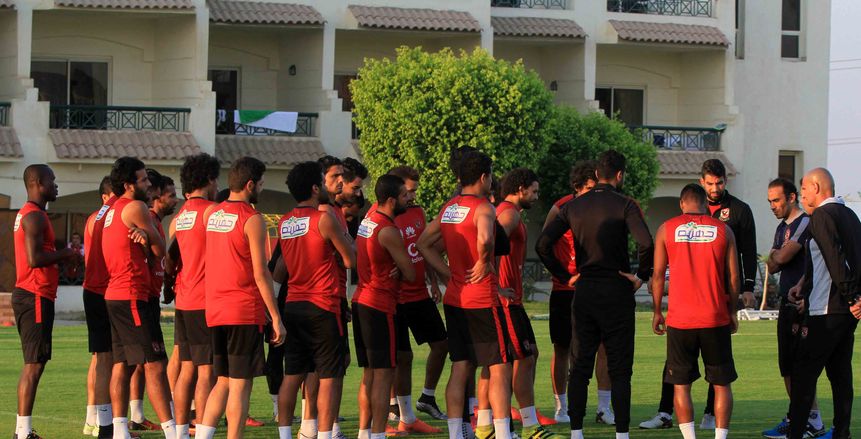 حسام البدري يدرب لاعبي الاهلي على تسديد ركلات الجزاء