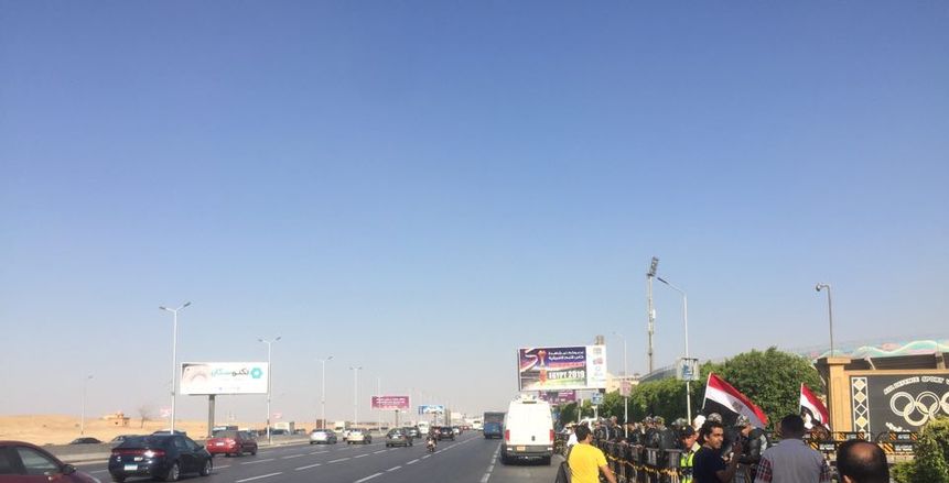 بالصور.. هدوء في محيط ستاد الدفاع الجوي قبل مباراة الجزائر وغينيا