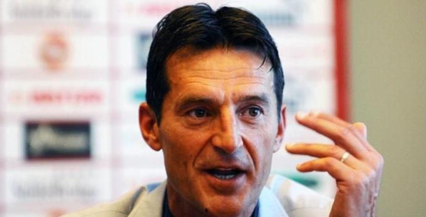 سيدومير: درست الزمالك جيدًا.. والفريق الأبيض المرشح للتتويج بالدوري