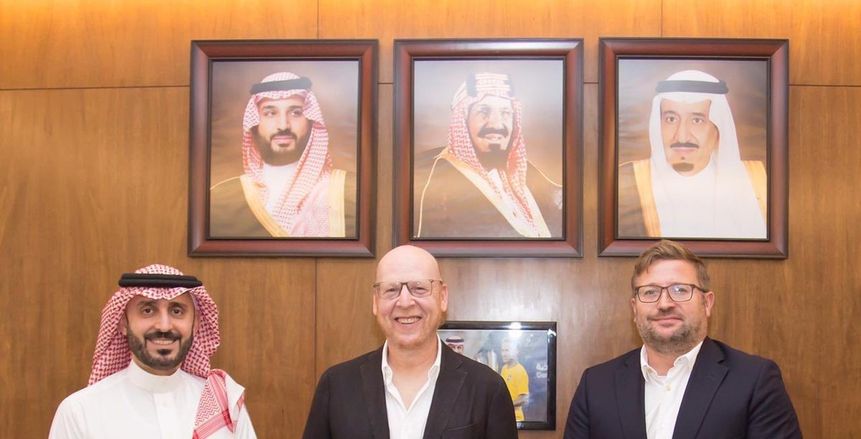 مالك مانشستر يونايتد يلتقي مع رئيس الاتحاد السعودي لكرة القدم
