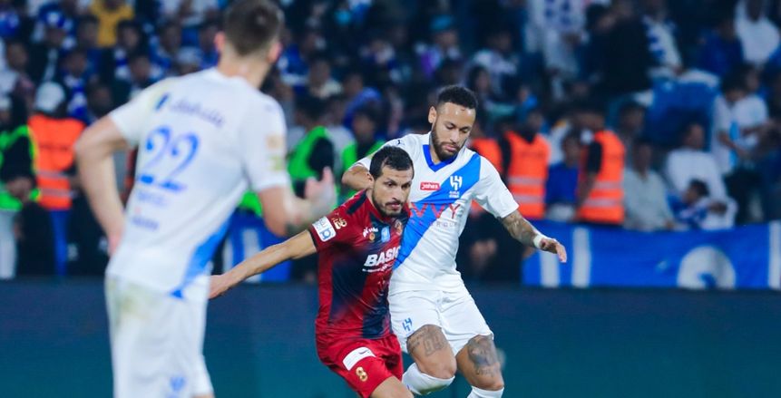 طارق حامد يتلاعب برونالدو في مباراة النصر وضمك: أسقطه أرضا (فيديو)