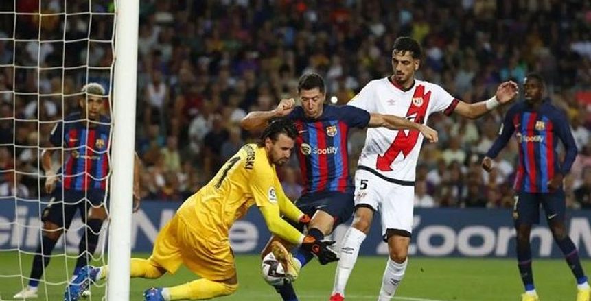 رايو فاليكانو يفرض التعادل على برشلونة في الدوري الإسباني