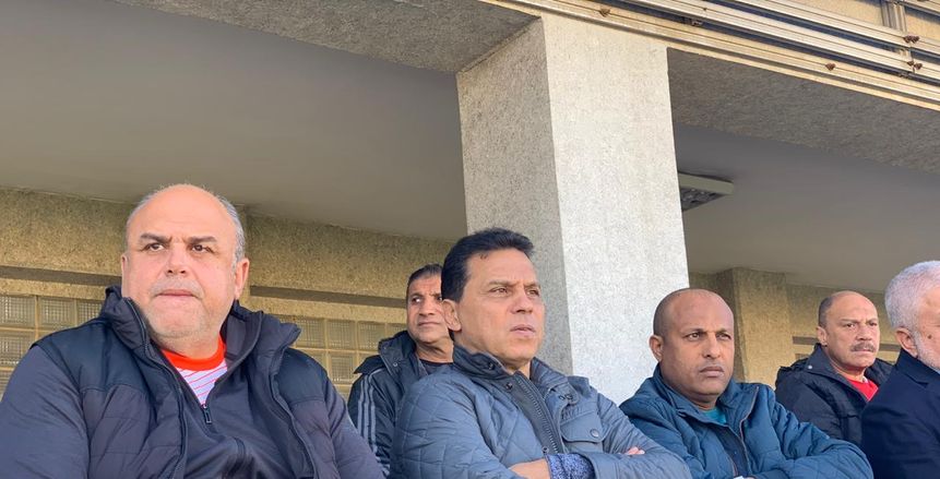 جهاز المنتخب يراقب عمر مرموش بالدوري الألماني