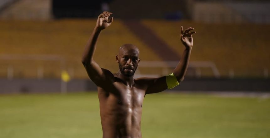 إسلام عوض: الزمالك أكبر من أي لاعب.. شيكابالا قادر على اللعب لـ10 سنين