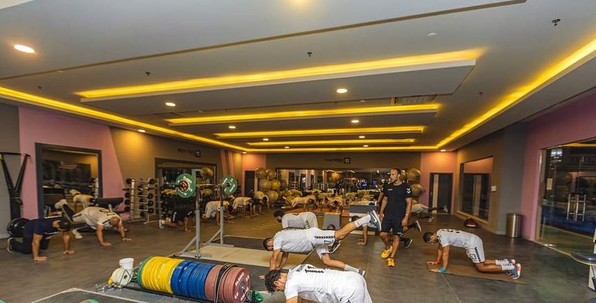 تدريبات بدنية لمنتخب اليد في معسكر الغردقة استعدادا للمونديال