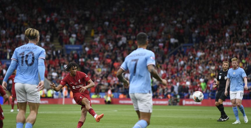 بصناعة محمد صلاح.. ليفربول يتقدم بهدف في الشوط الأول على مانشستر سيتي