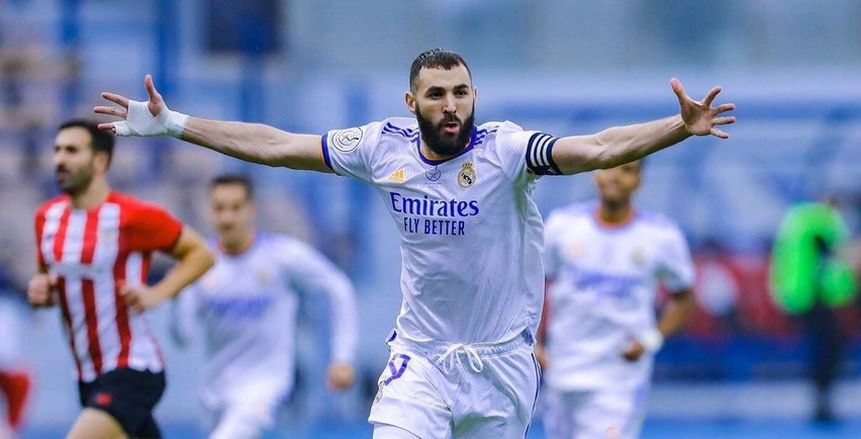 رسميا.. بنزيما يحصد جائزة لاعب الموسم في ريال مدريد
