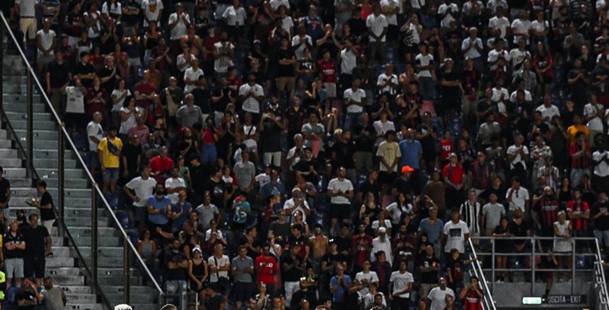 ميلان يفتتح مشواره في الدوري الإيطالي بالفوز على بولونيا