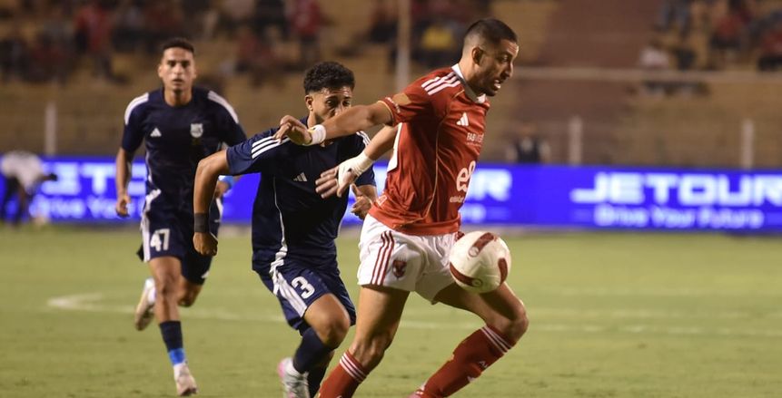 أحمد بلال يهاجم لاعبي الأهلي: «لو كنت صاحب قرار هخصم 50% من عقودهم»
