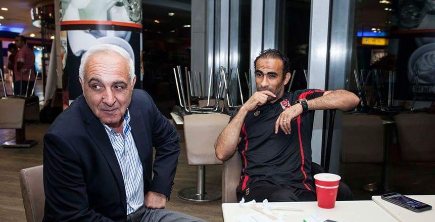 «شيرين شمس» يحضر مران الأهلي ويعقد جلسة مع غالي