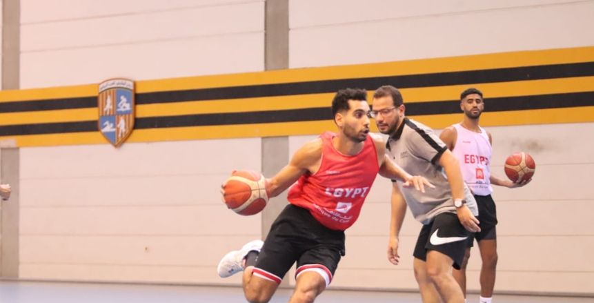 أنس أسامة على رأس قائمة منتخب السلة لخوض تصفيات كأس العالم