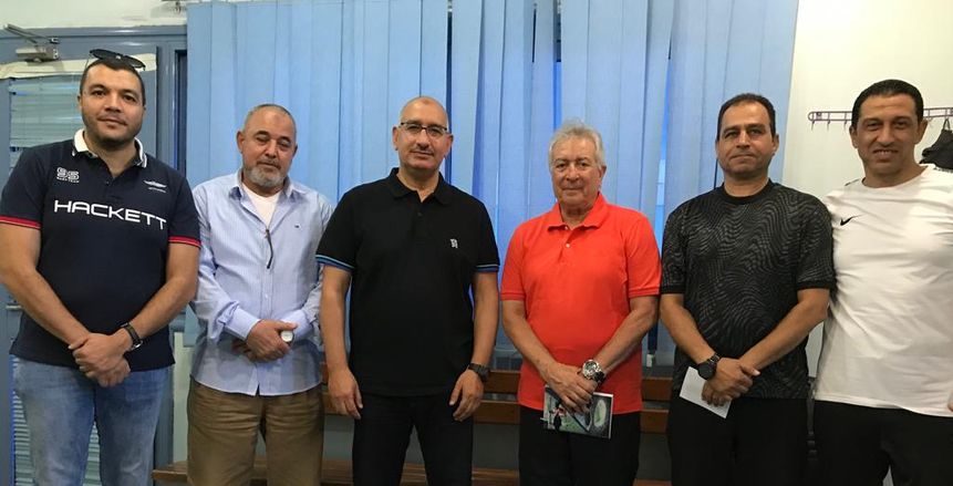 بالصور.. مجلس إنبي يؤازر حلمي طولان في التدريب الأول مع الفريق البترولي